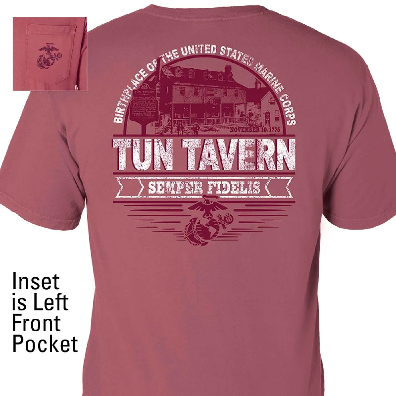 vintage graphic tees for men -Comfort Wash Tun Tavern Pocket T-shirt